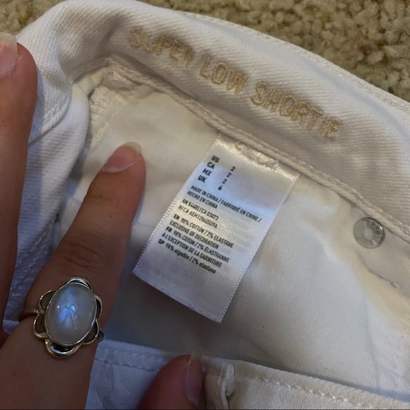 White ae shorts - Picture 6 of 8